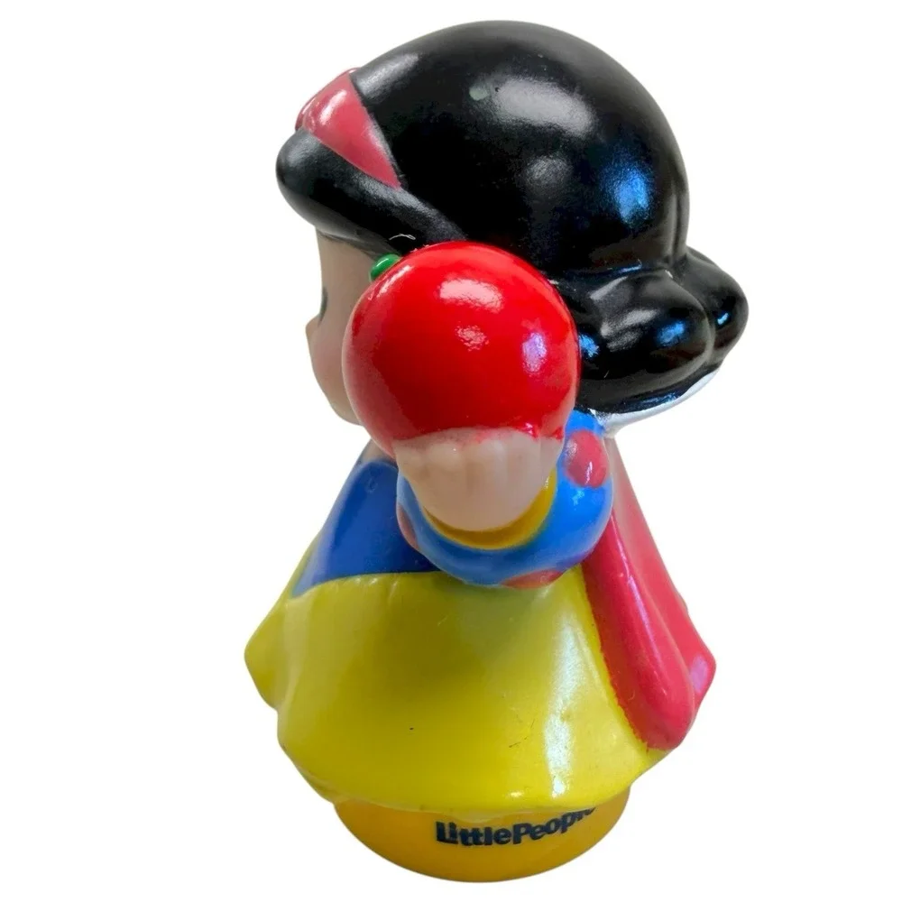 Fisher Price Little People Disney Princess Snow White Figure with Apple‎